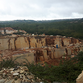 Discovering Portugal one stone at a time